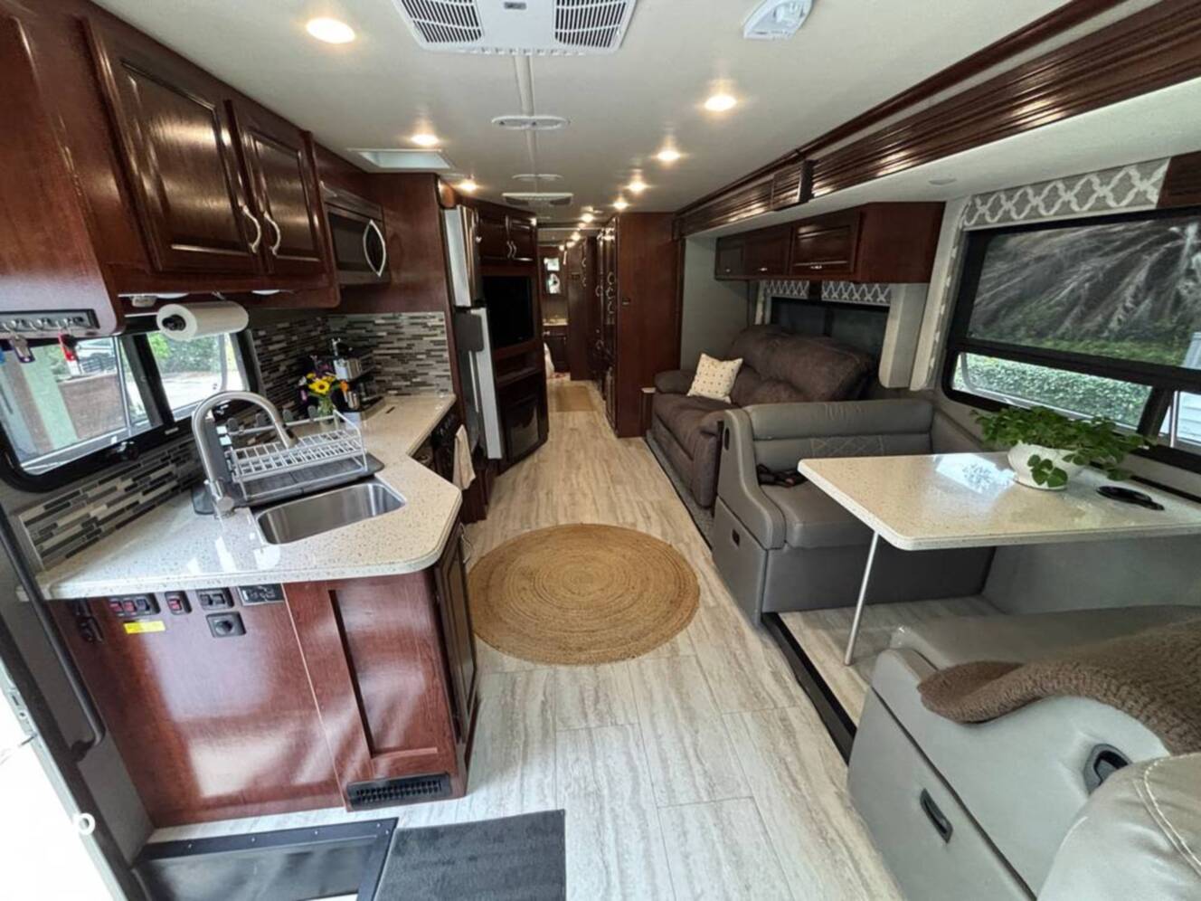 A photo of this 2018 Fleetwood Storm 34S