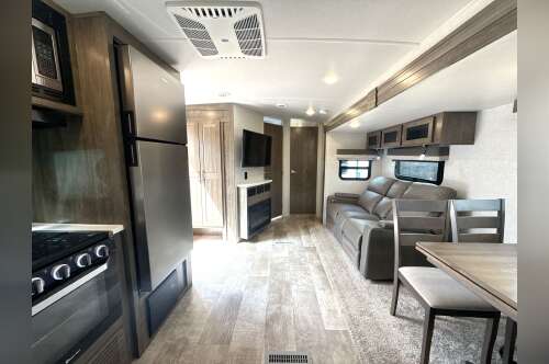 2022 Forest River FLAGSTAFF SUPER LITE 26FKBS in wauconda IL