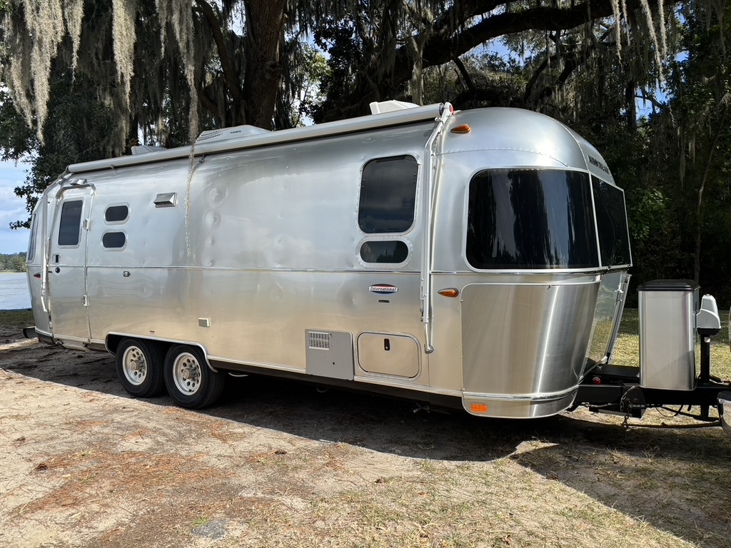 2017 Airstream INTERNATIONAL SIGNATURE 25FBQ in moncks corner SC