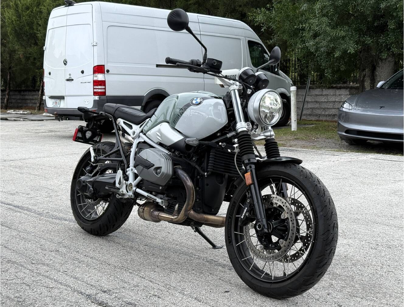 A photo of this 2023 BMW R NINET SCRAMBLER