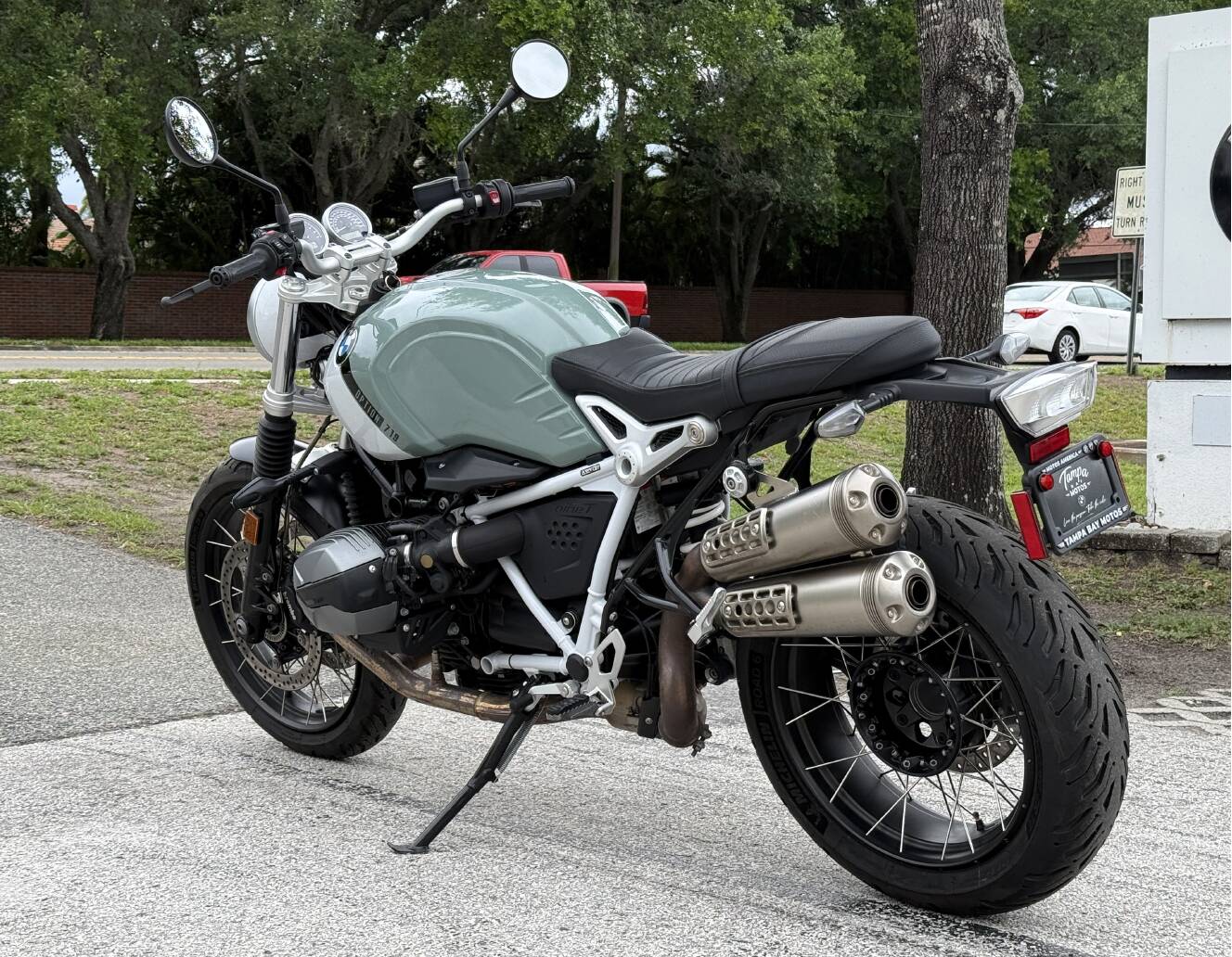 A photo of this 2023 BMW R NINET SCRAMBLER