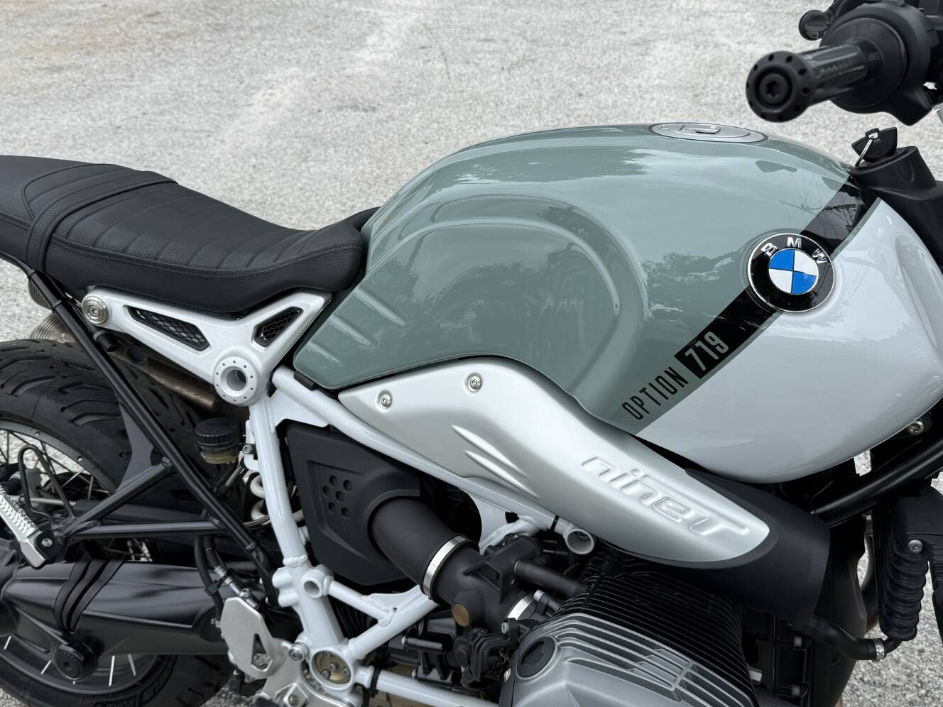 A photo of this 2023 BMW R NINET SCRAMBLER