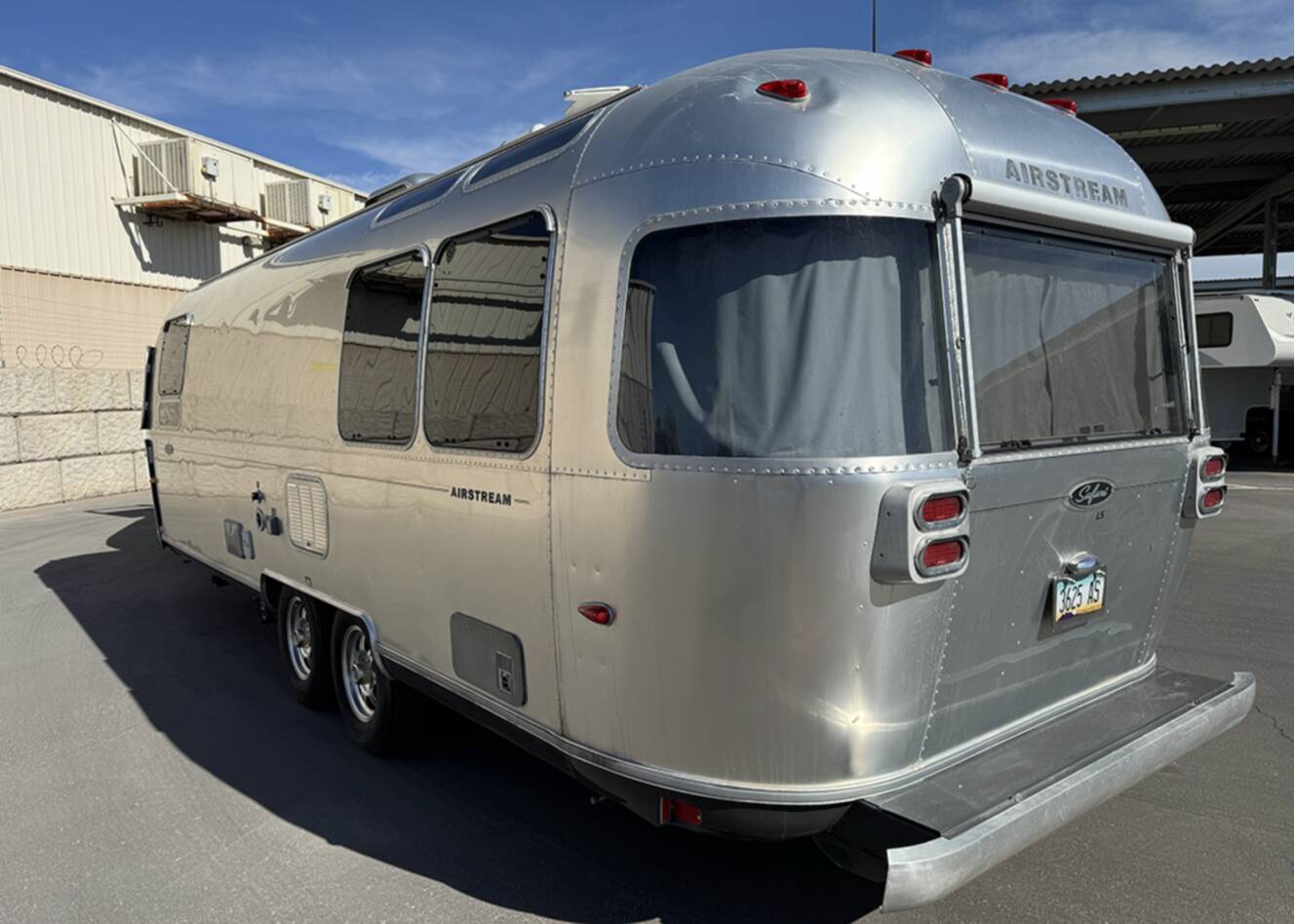 A photo of this 2007 Airstream SAFARI 28