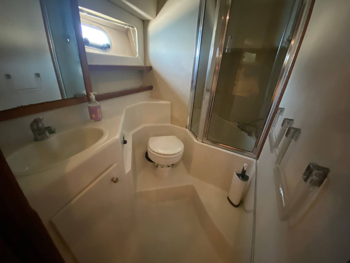 A photo of this 1995 Bayliner 4788 PILOTHOUSE MOTORYACHT