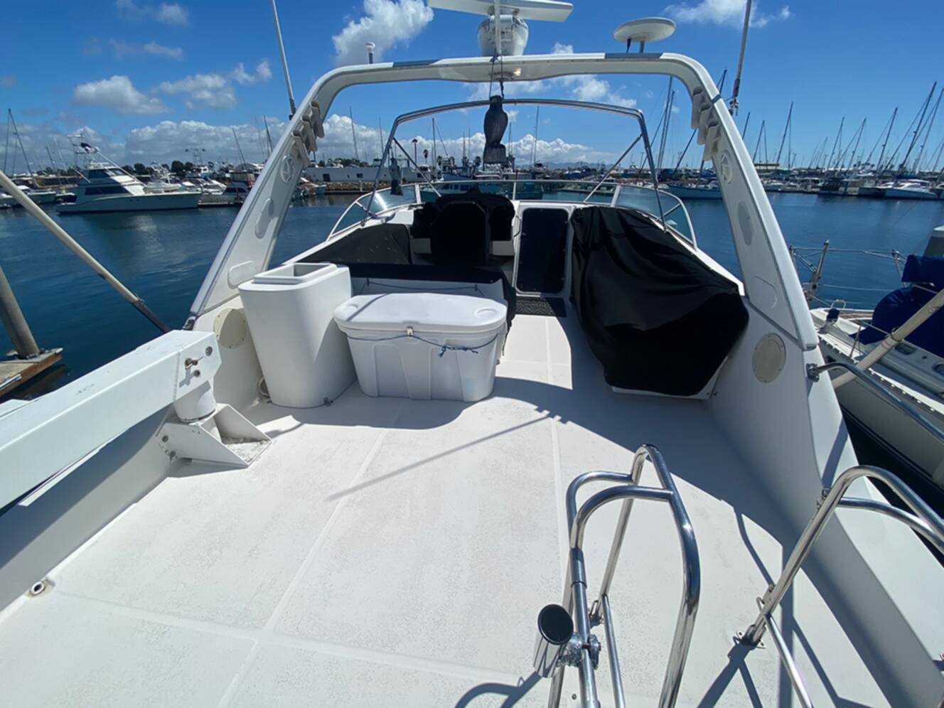 A photo of this 1995 Bayliner 4788 PILOTHOUSE MOTORYACHT