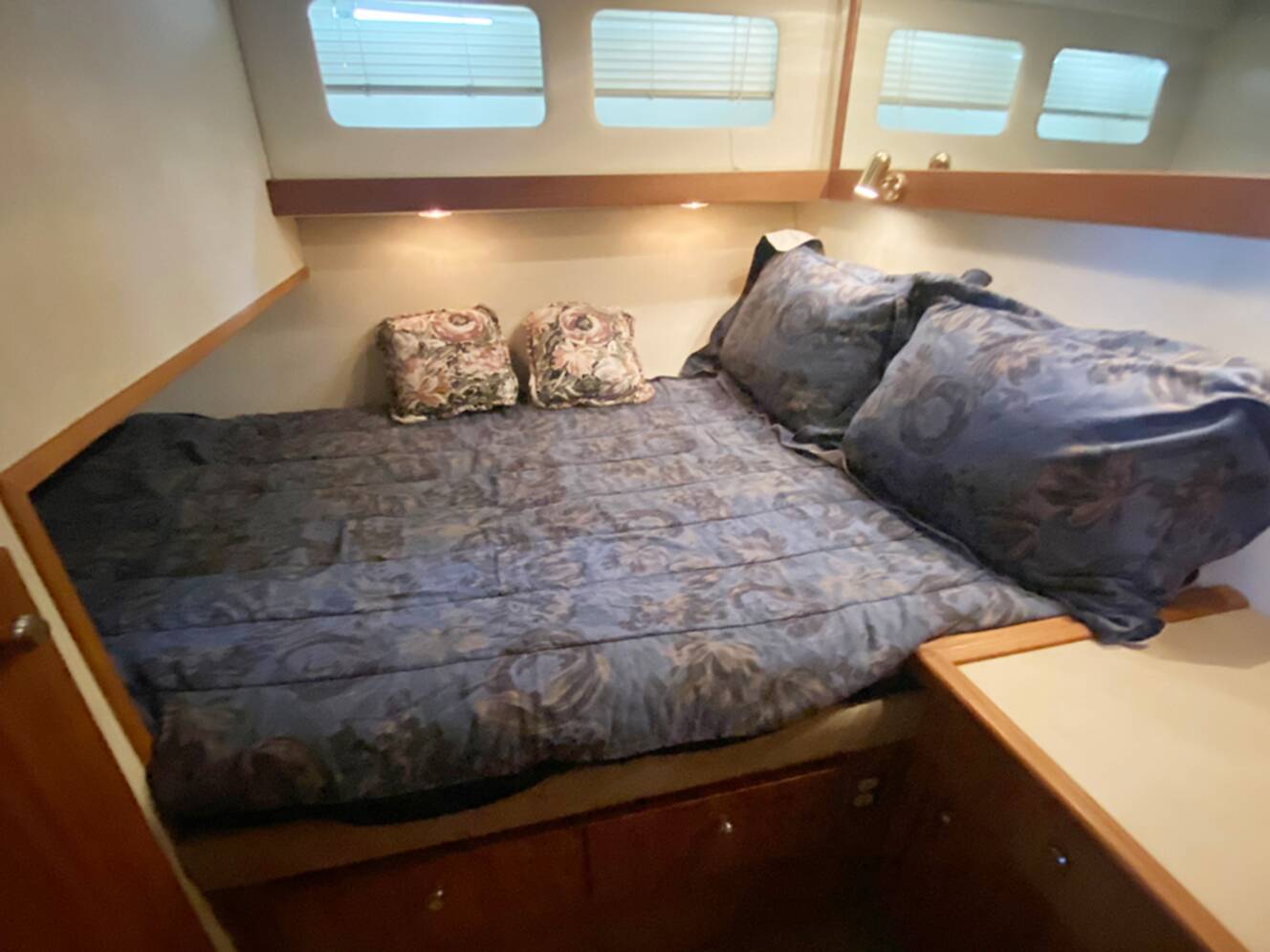 A photo of this 1995 Bayliner 4788 PILOTHOUSE MOTORYACHT