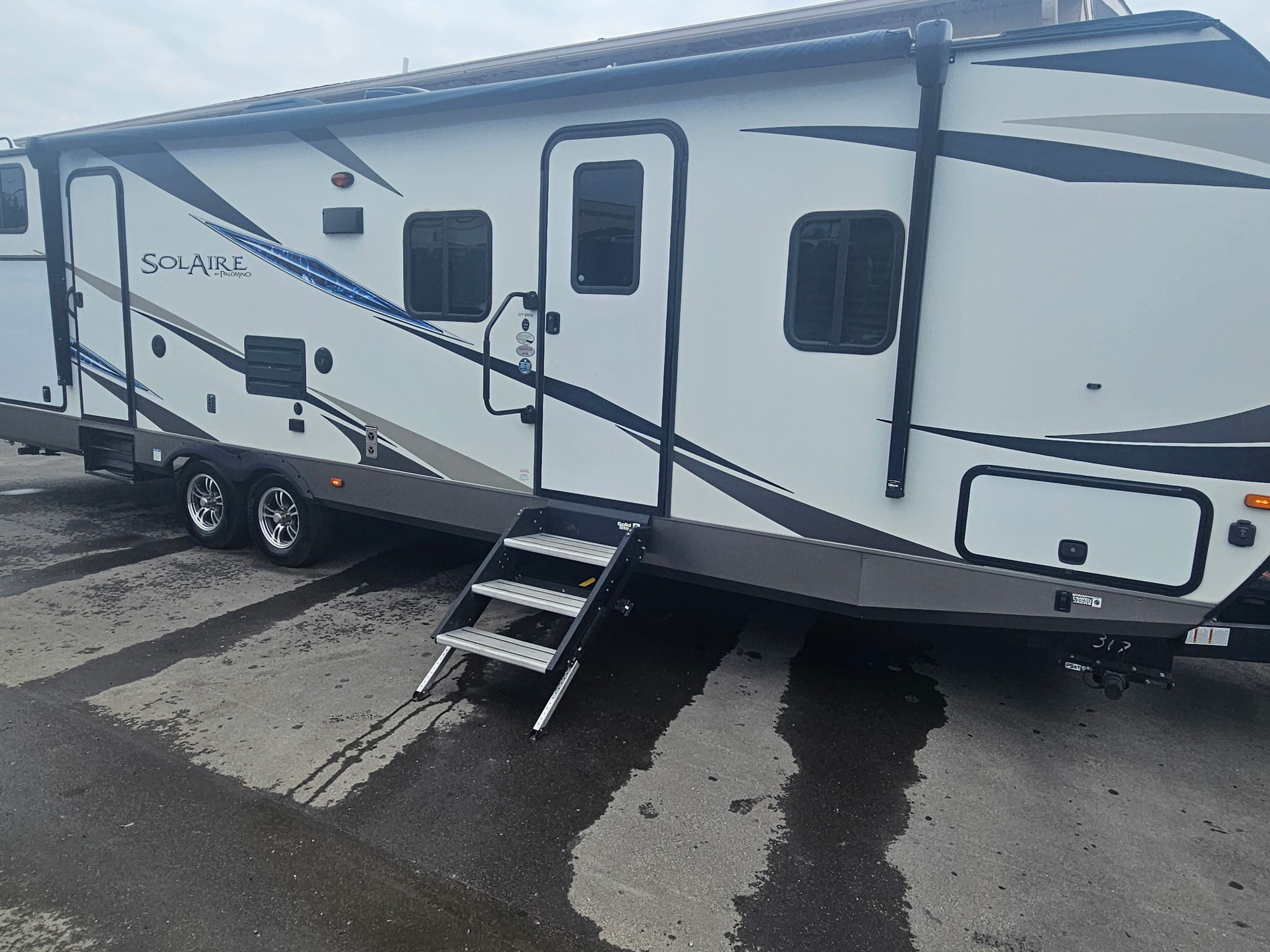 2019 Palomino SOLAIRE ULTRA LITE 317BHSK RV