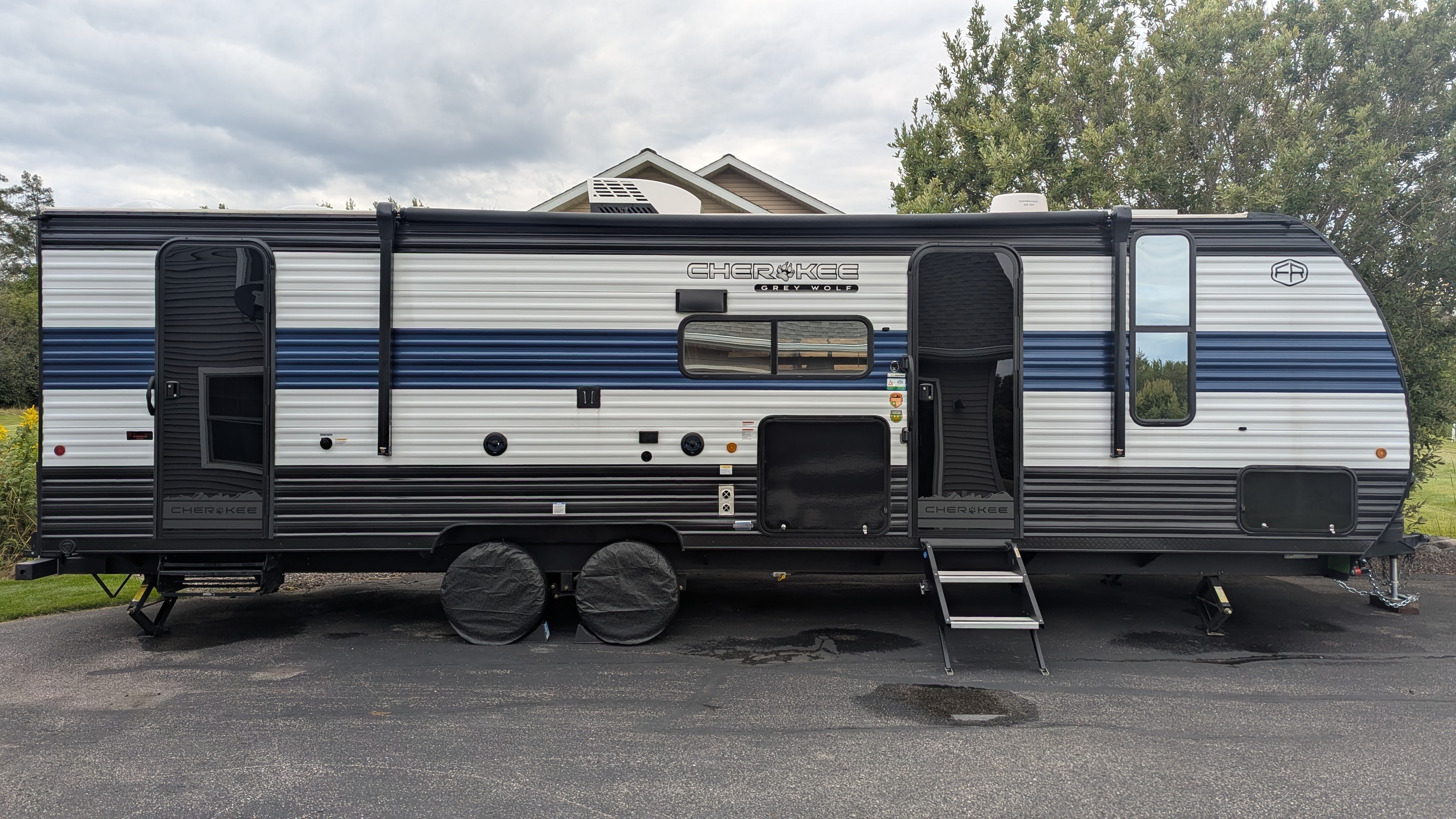 2025 Forest River CHEROKEE GREY WOLF 26DBH RV