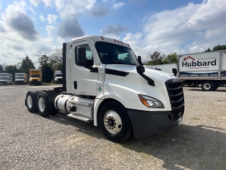 2021 FREIGHTLINER CASCADIA 126 in Mebane, NC