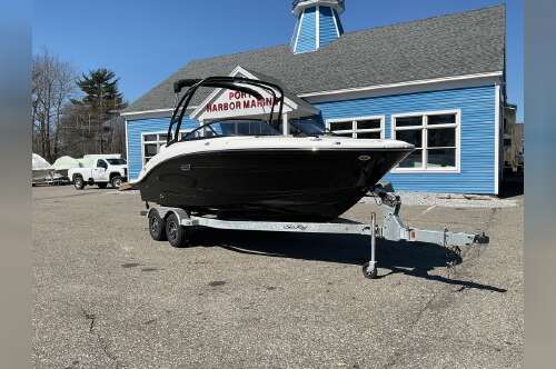 2026 Sea Ray SPX 210 Outboard in rockport ME