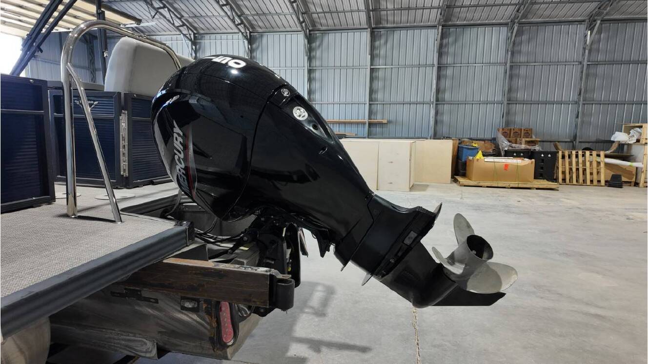 A photo of this 2021 Manitou 23VP
