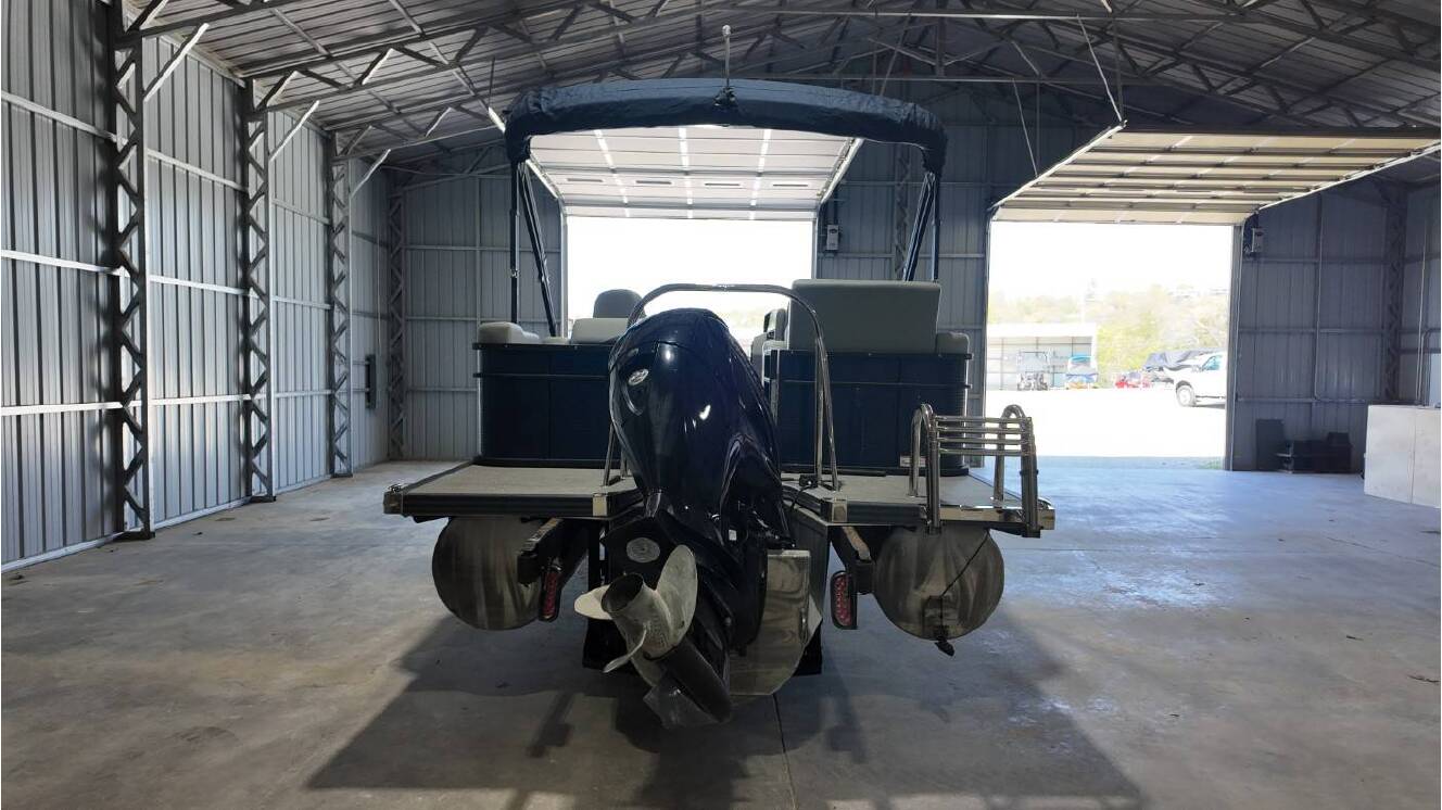 A photo of this 2021 Manitou 23VP