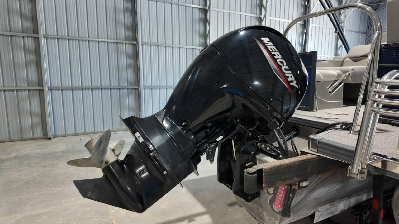 A photo of this 2021 Manitou 23VP