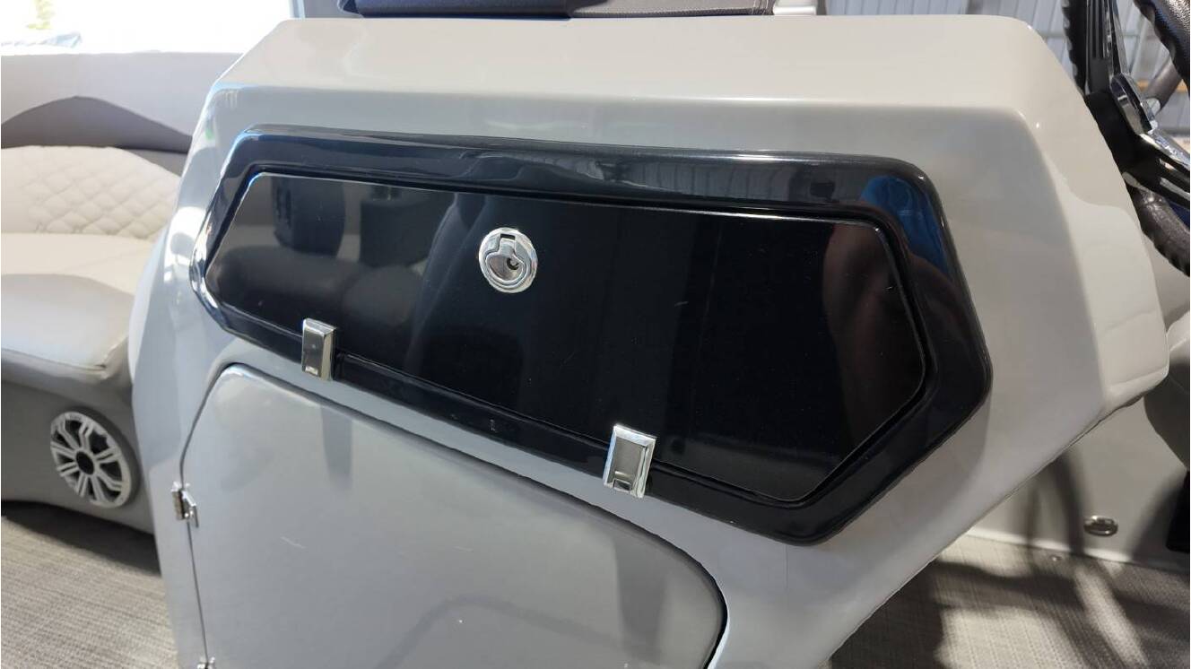 A photo of this 2021 Manitou 23VP