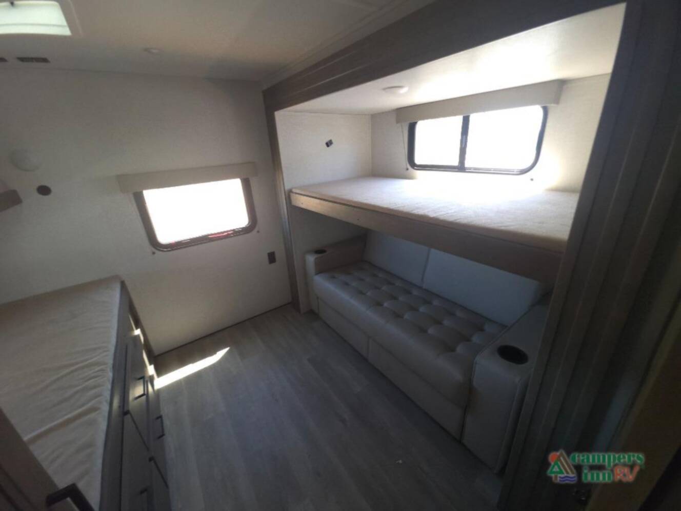 A photo of this 2025 Grand Design Transcend Xplor 335BHT