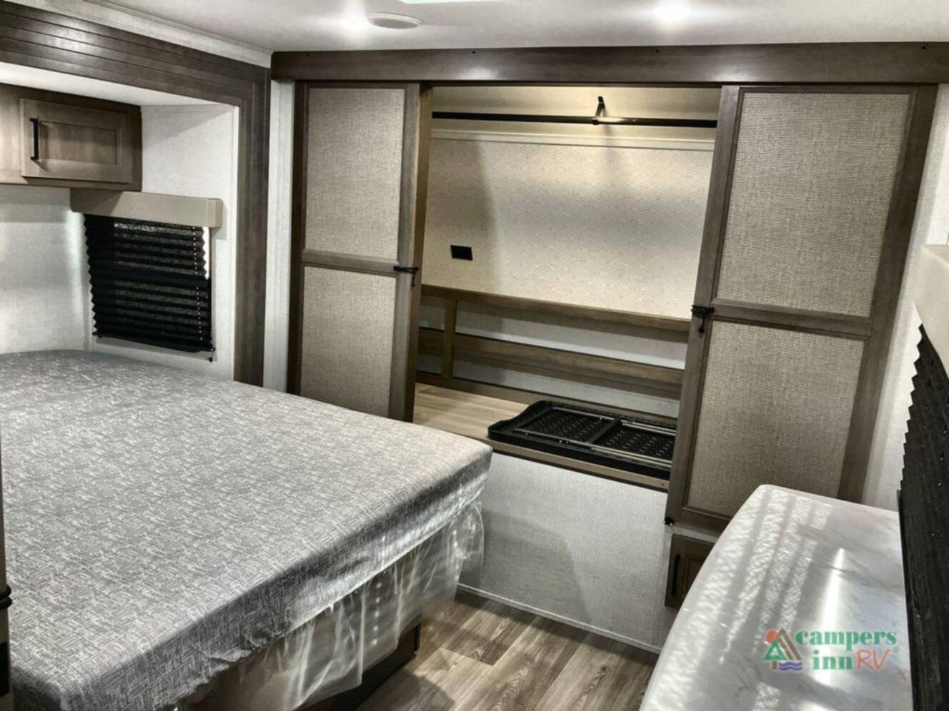 A photo of this 2025 Grand Design Transcend Xplor 335BHT