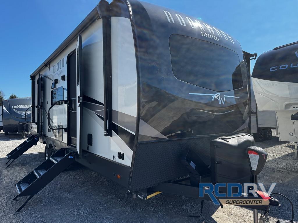 2023 Forest River Rv Rockwood Signature Ultra Lite 8262RBS in north ridgeville OH