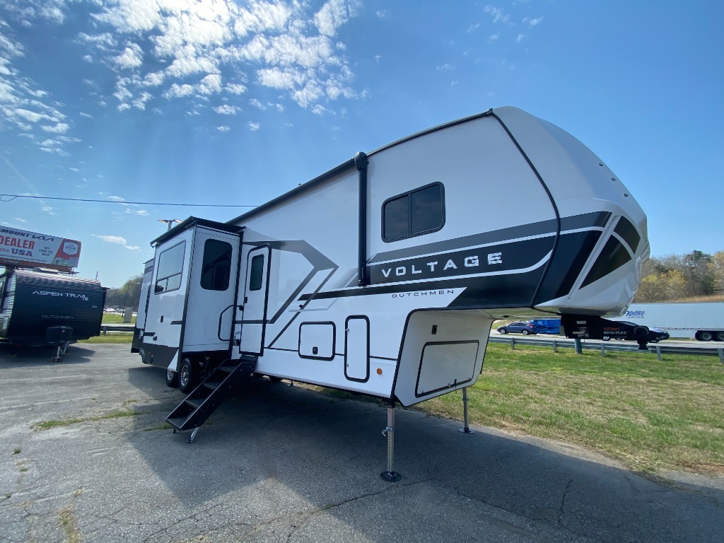 2026 Dutchmen Rv Voltage V-Series 3600 V3600 in hickory NC