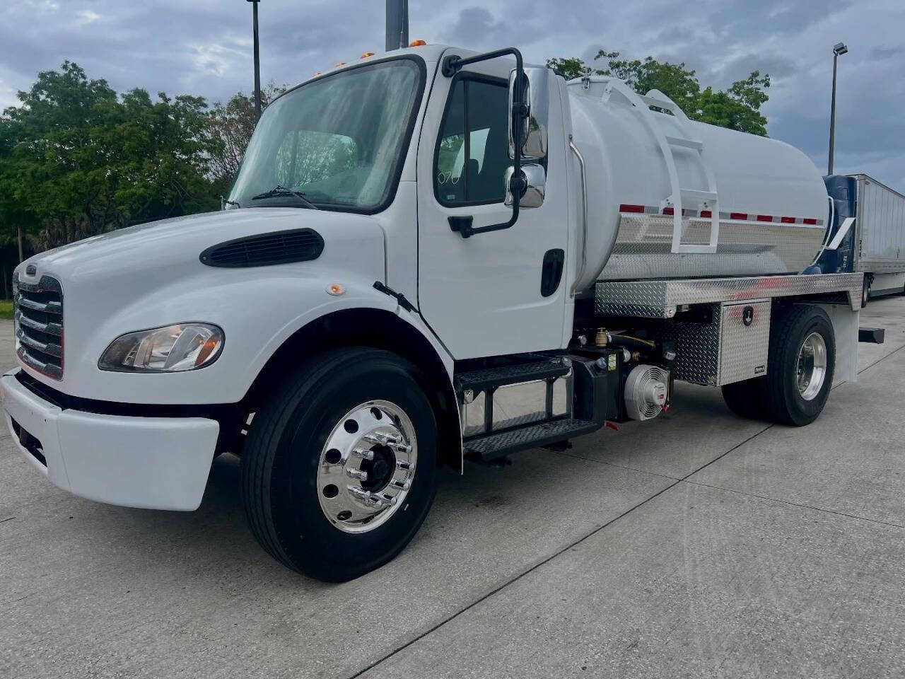 2022 FREIGHTLINER Business class M2 in Hickory, NC