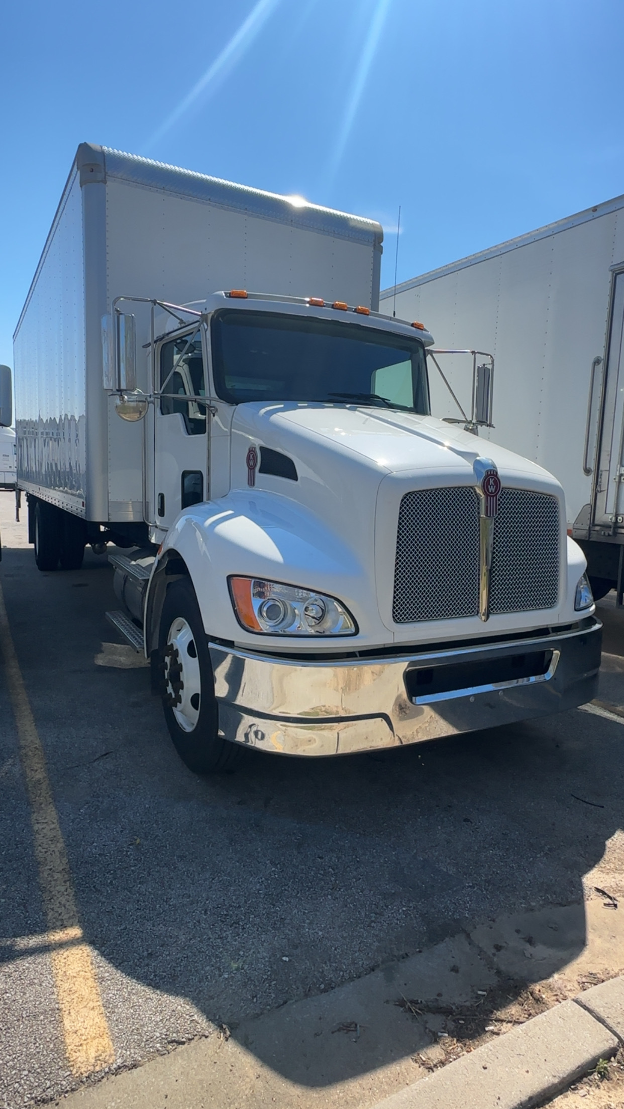 2023 KENWORTH T270 in Leawood, KS