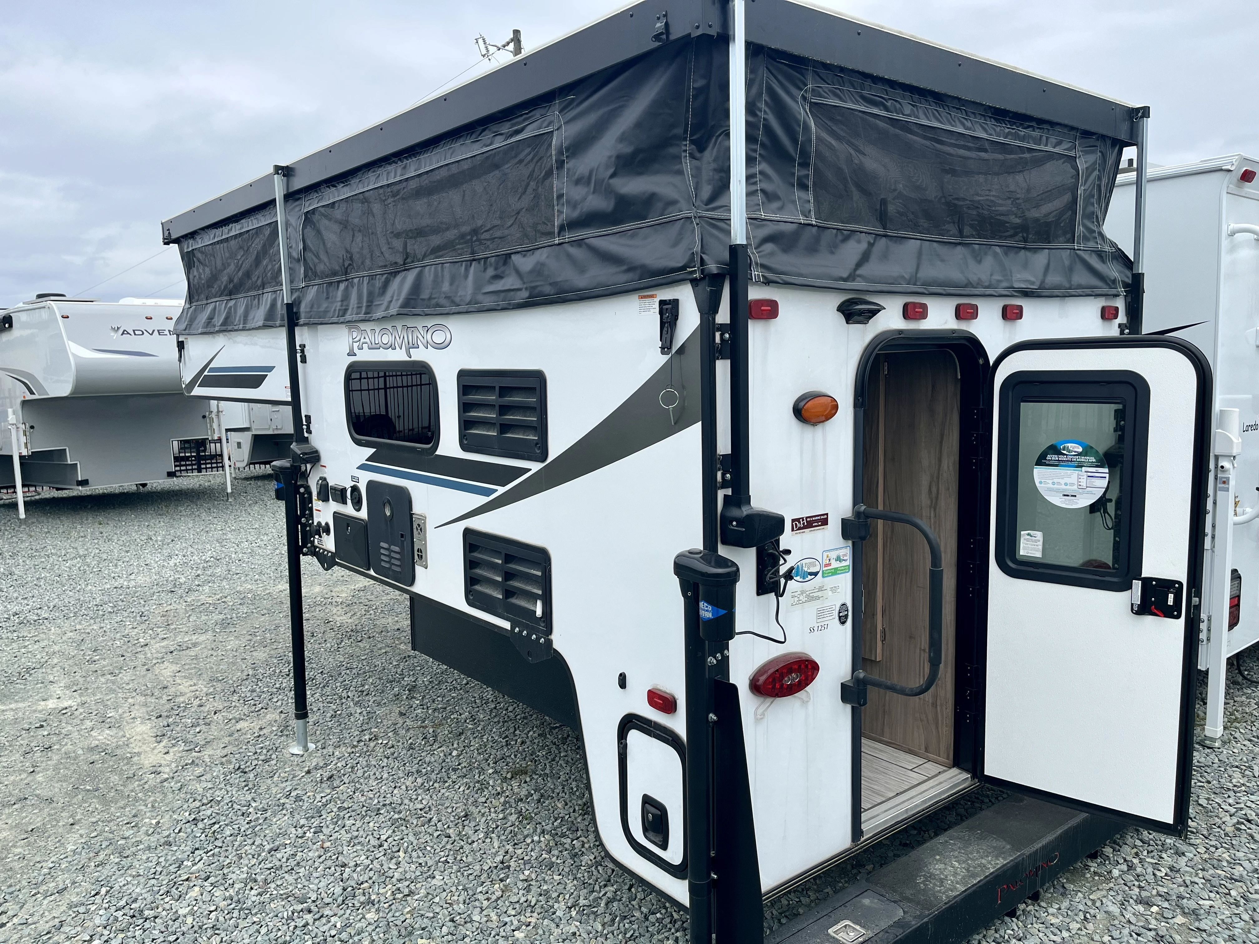 dachzelt hardtop Hardtop Dachzelt AluMaster Black Edition – 5000 mm – OWEN