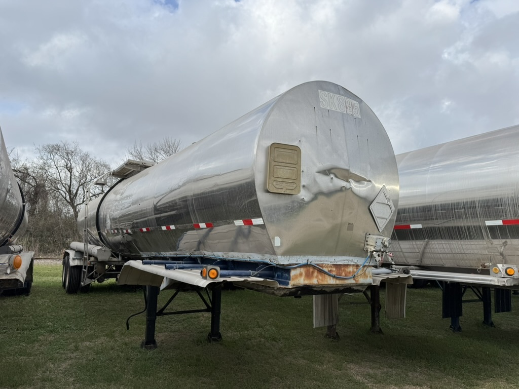 1976 102 IRONWORKS 1976 STE 6500 GAL. MC307 316L insulated chemical tanker in Florence, TX