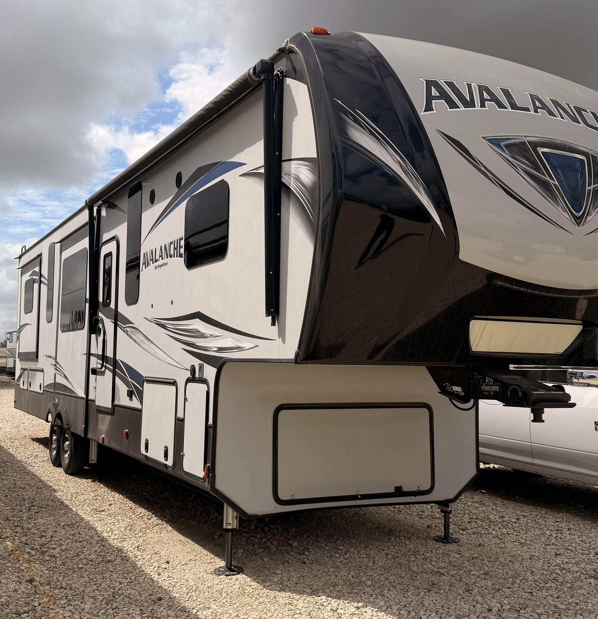 2020 Keystone AVALANCHE 376RD RV