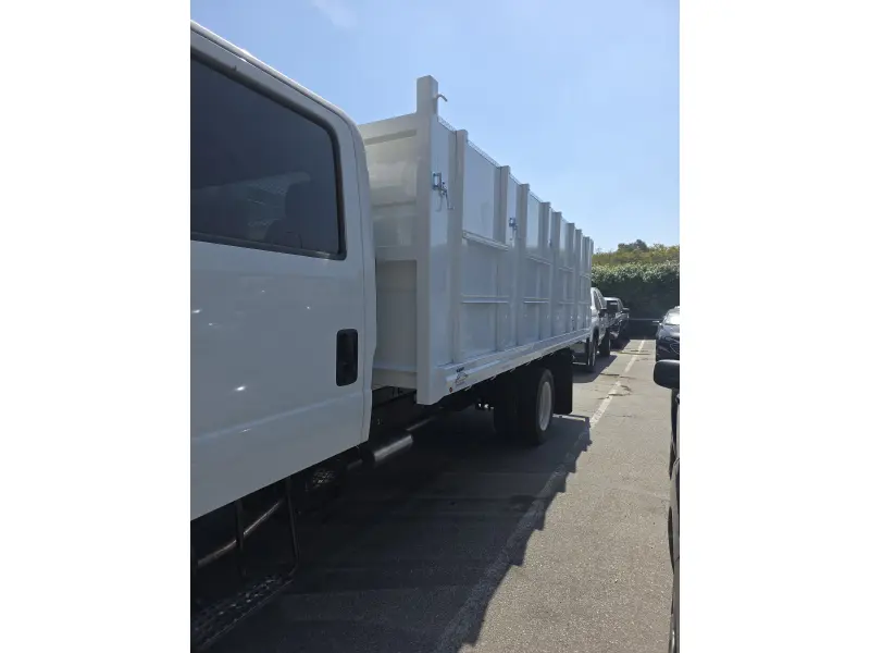 2025 CHEVROLET NRR GAS