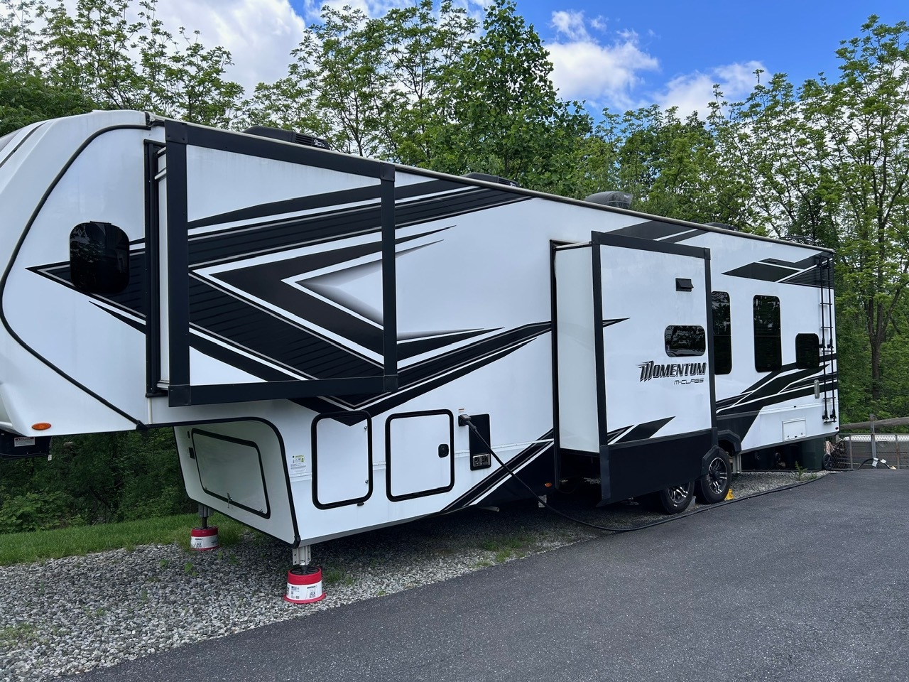 2023 Grand Design MOMENTUM M-CLASS 349M in nazareth PA