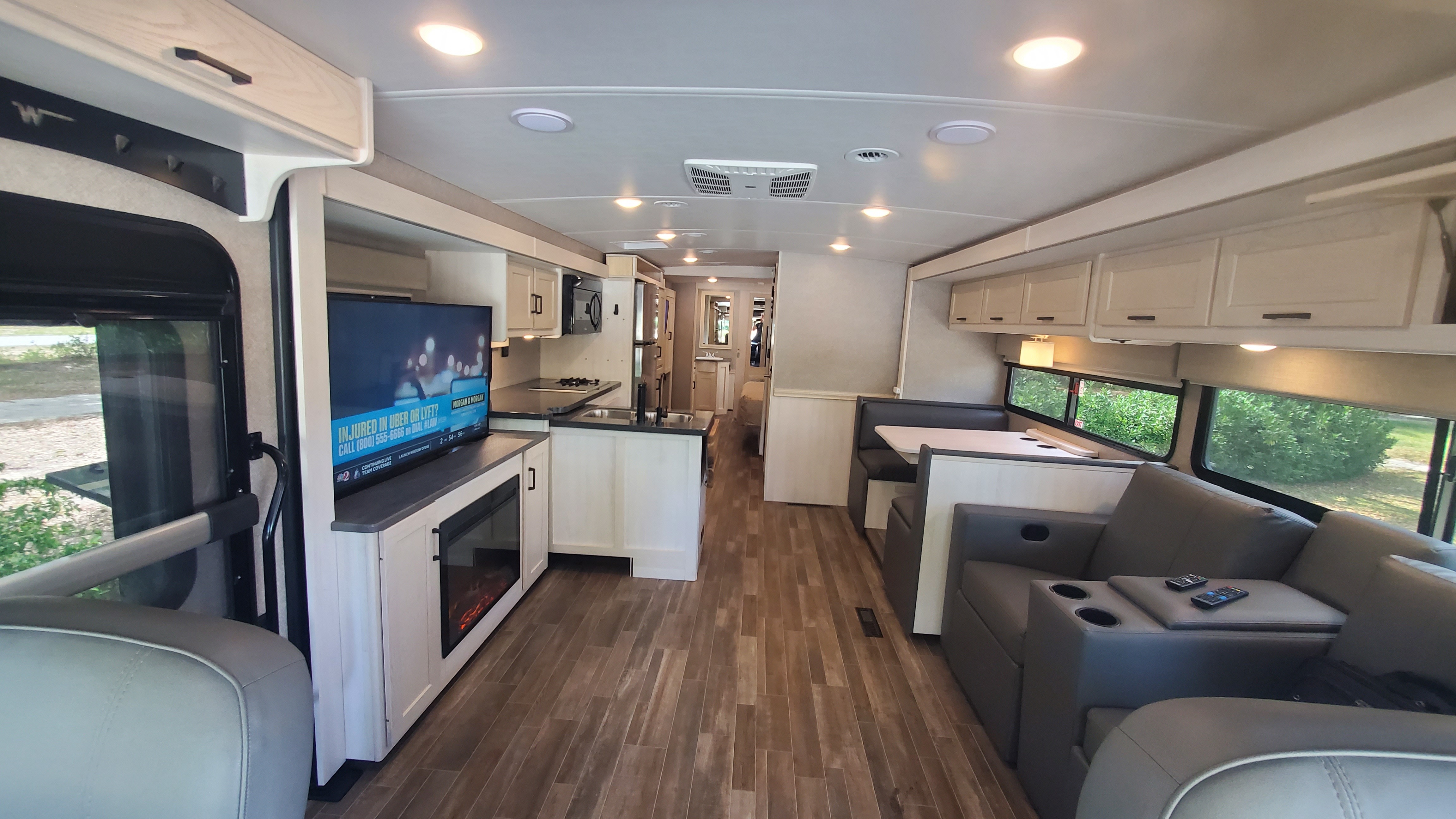 36Z Adventurer For Sale Near 78238 - Winnebago RVs - RV Trader