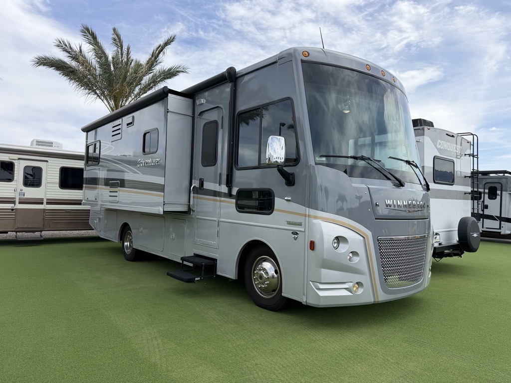 2021 Winnebago ADVENTURER RV