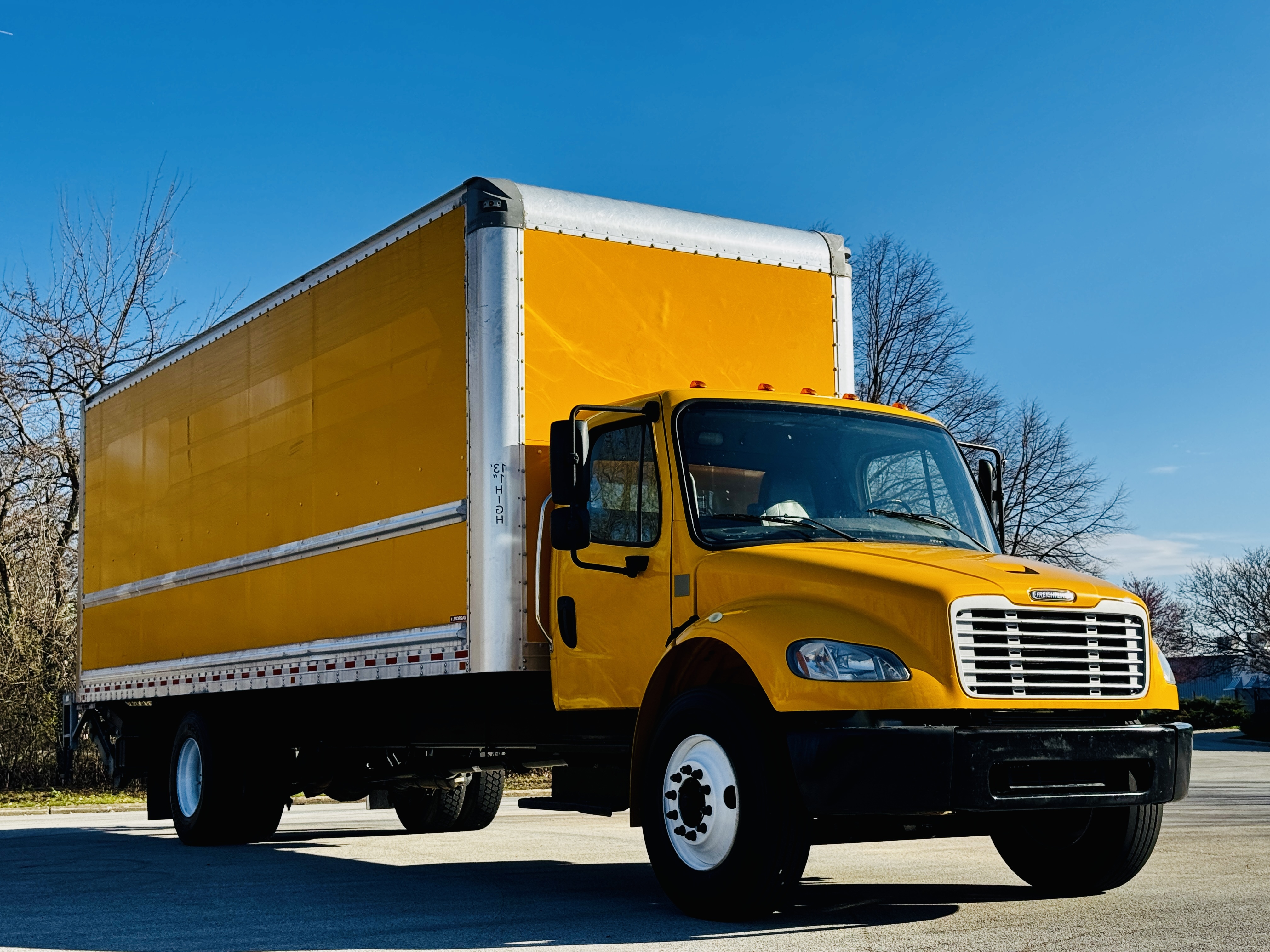2020 FREIGHTLINER BUSINESS CLASS M2 106 in Lake In The Hills, IL