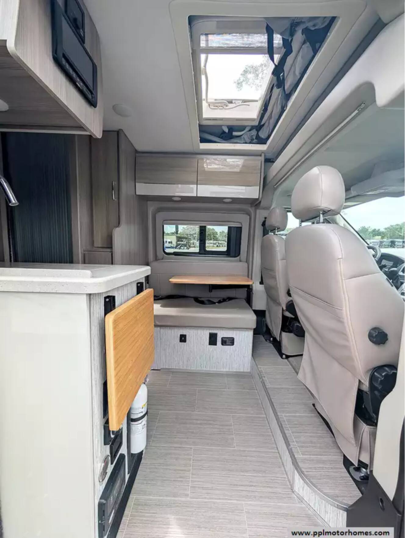 A photo of this 2022 Thor Sequence Promaster 20J ROOFTOP