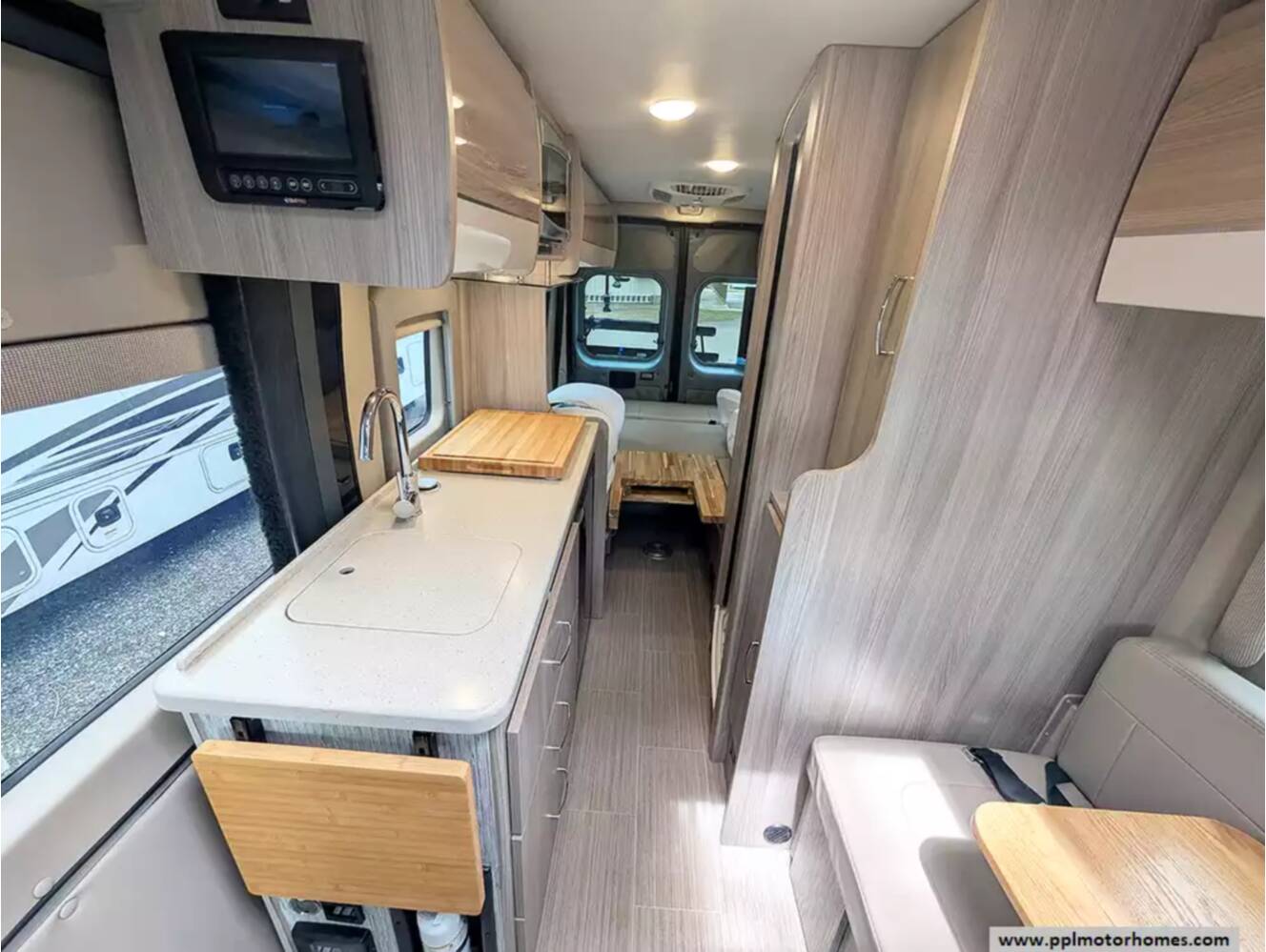 A photo of this 2022 Thor Sequence Promaster 20J ROOFTOP
