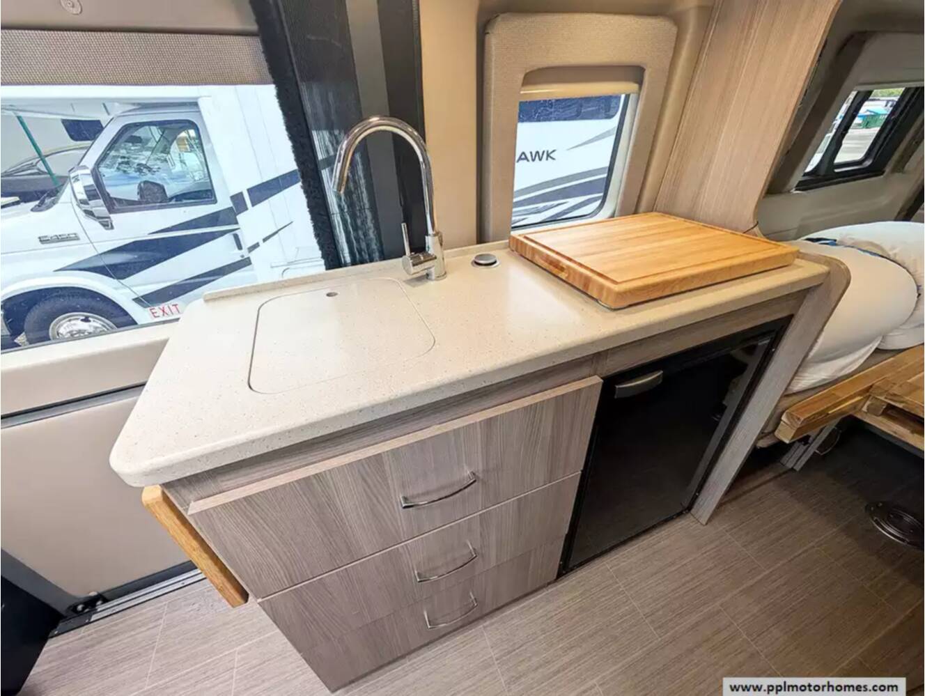 A photo of this 2022 Thor Sequence Promaster 20J ROOFTOP