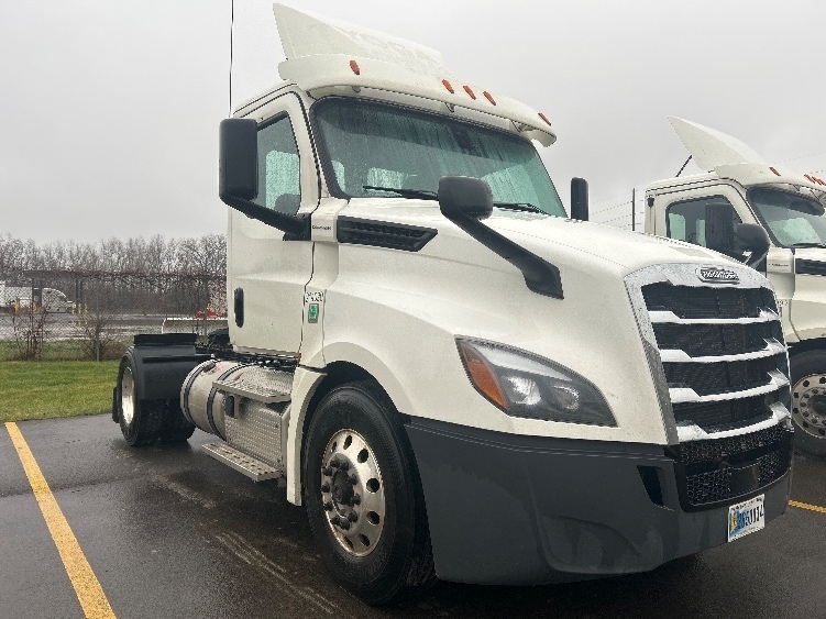 2019 FREIGHTLINER CASCADIA 126 in Elmira, NY