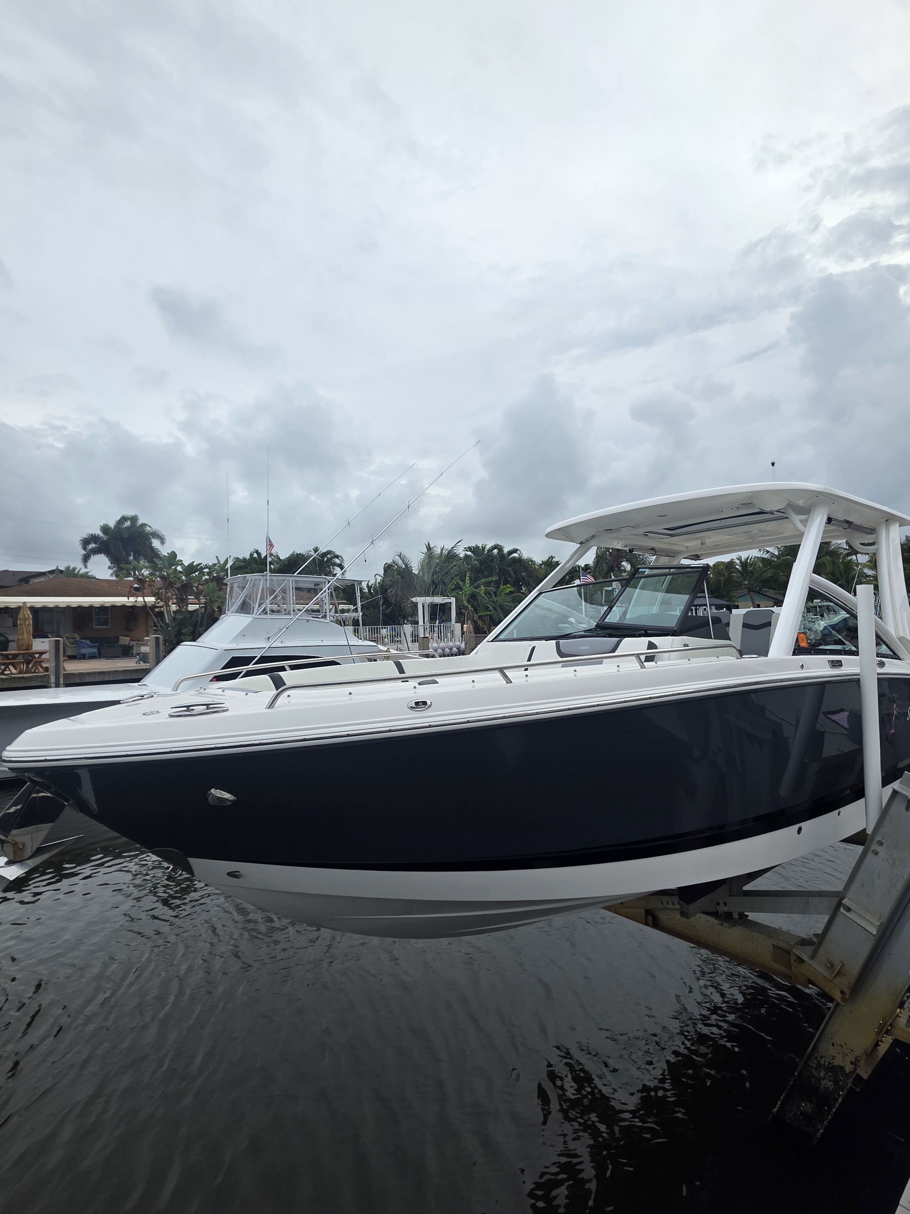 2023 Chaparral 300 Osx in hypoluxo FL