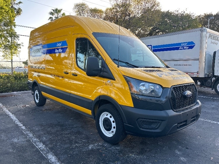 2023 FORD TRANSIT 250 in Londonderry, NH