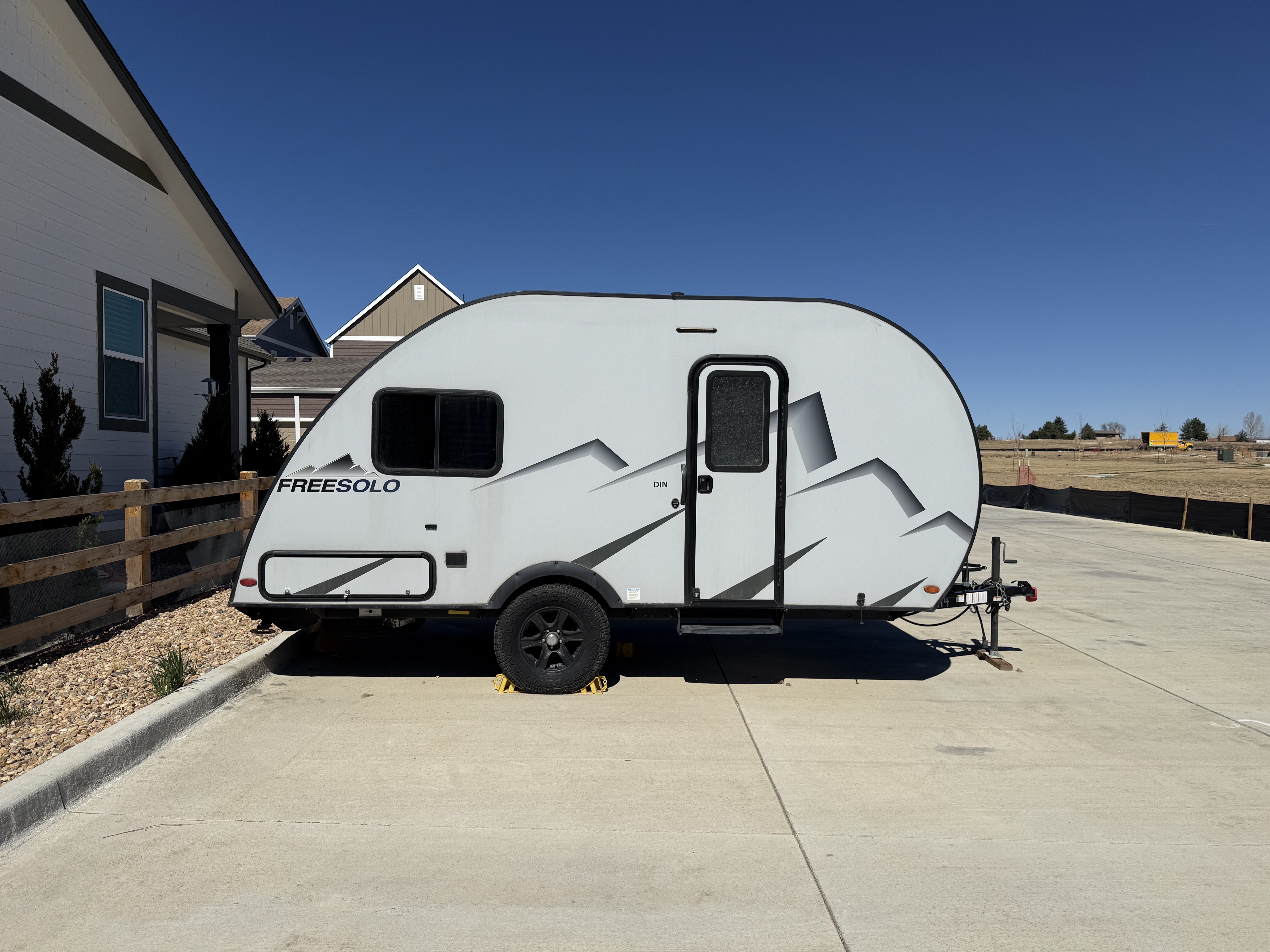 2022 Braxton Creek FREE SOLO DIN RV