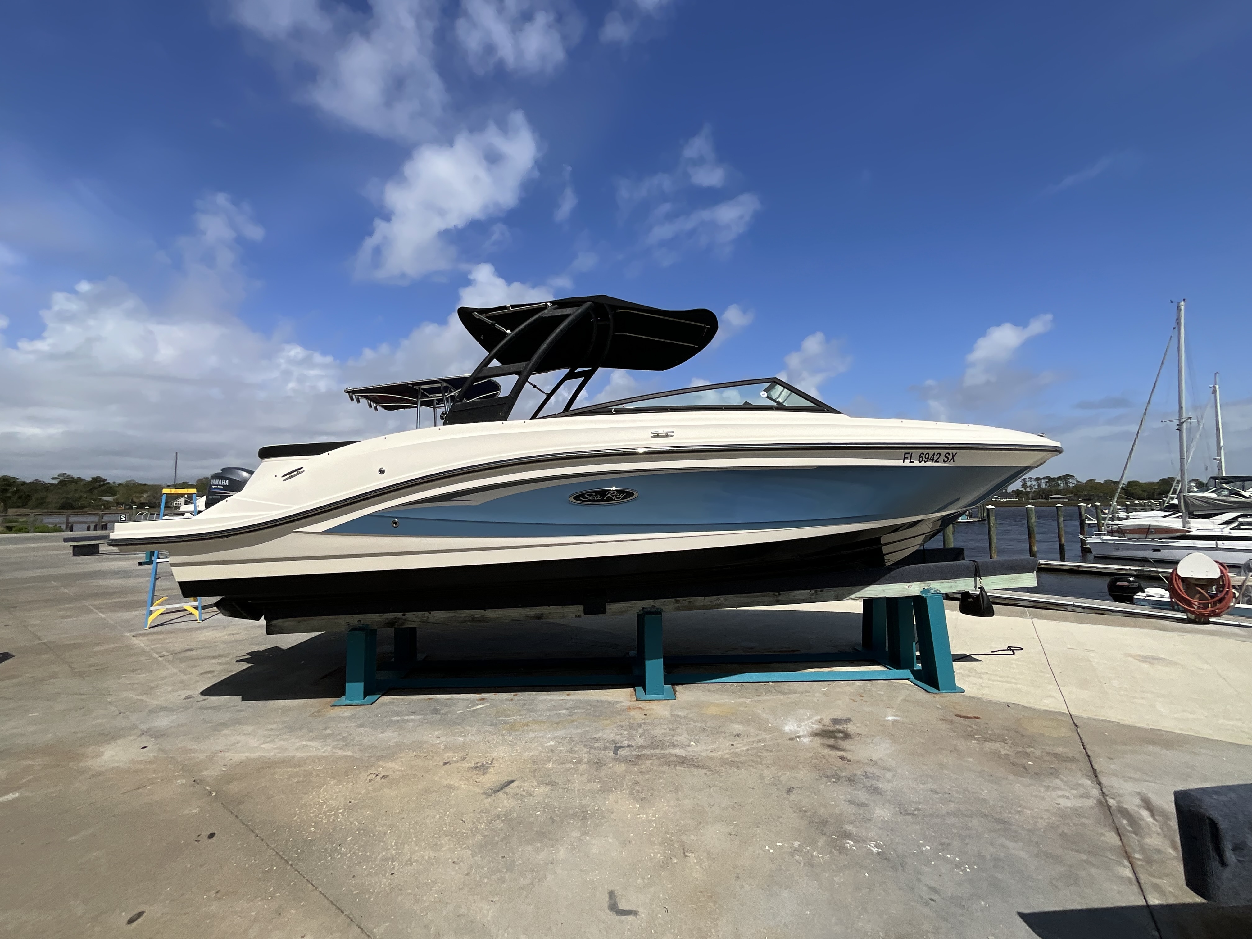 2021 Sea Ray 23 SPX 230 OUTBOARD in jacksonville beach FL