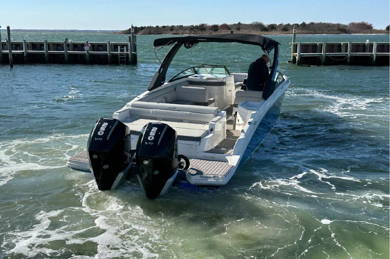 A photo of this 2023 Sea Ray SDX 290 Outboard