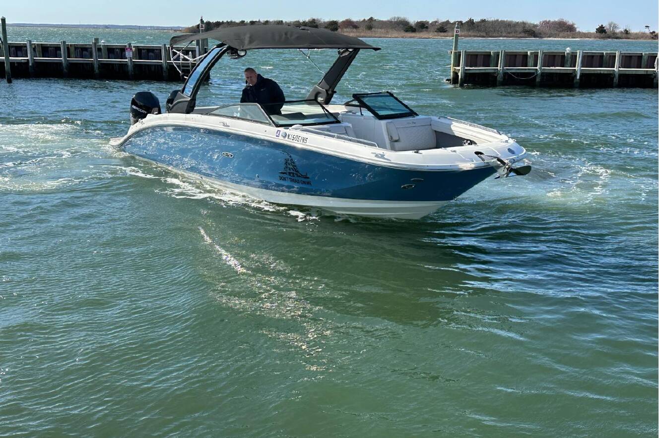 A photo of this 2023 Sea Ray SDX 290 Outboard
