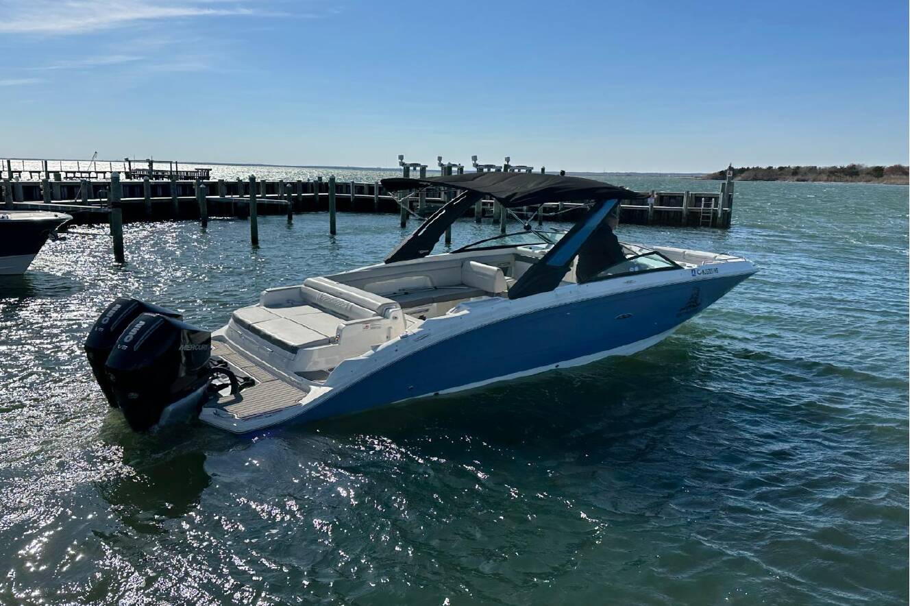 A photo of this 2023 Sea Ray SDX 290 Outboard