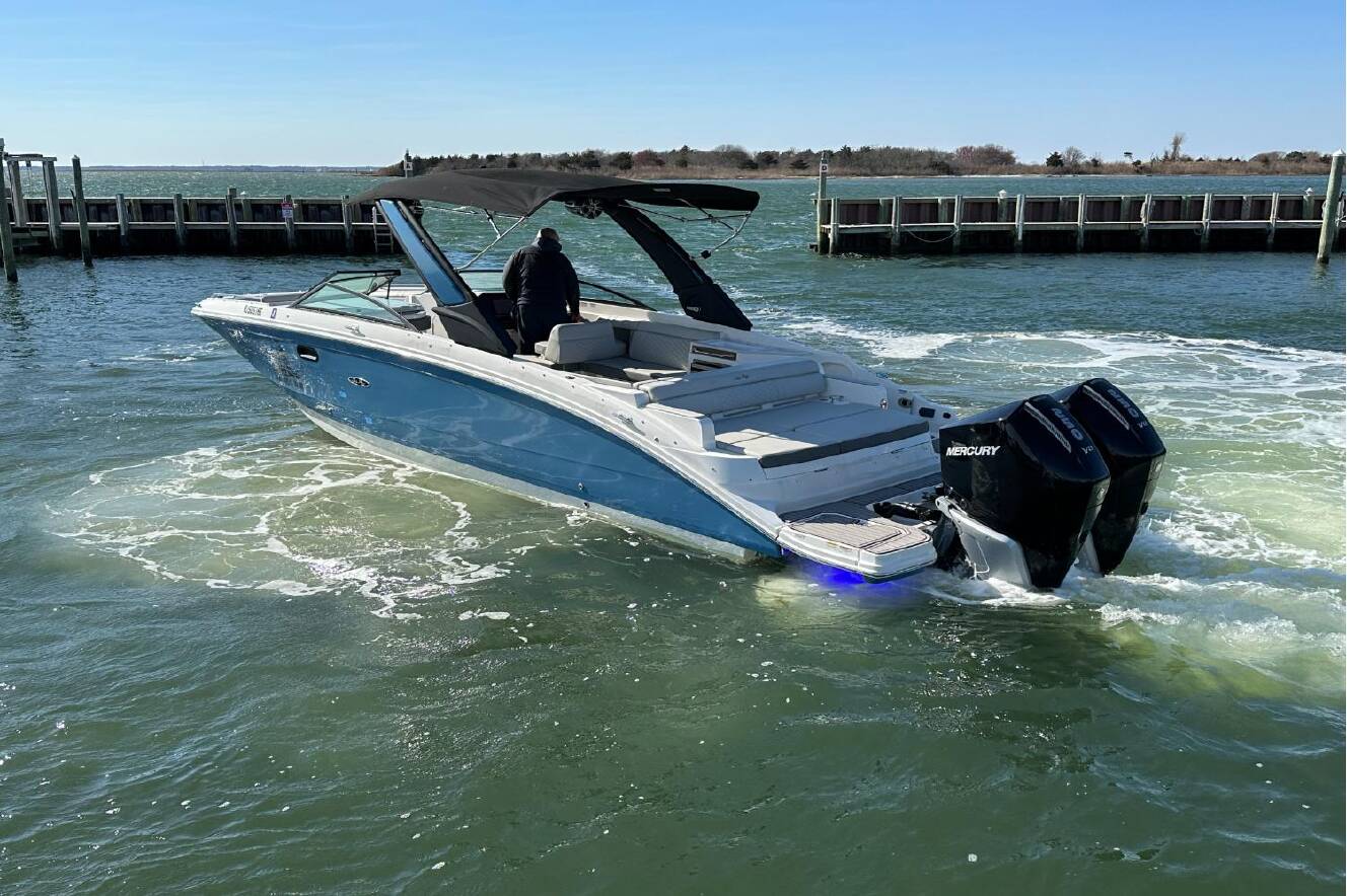 A photo of this 2023 Sea Ray SDX 290 Outboard