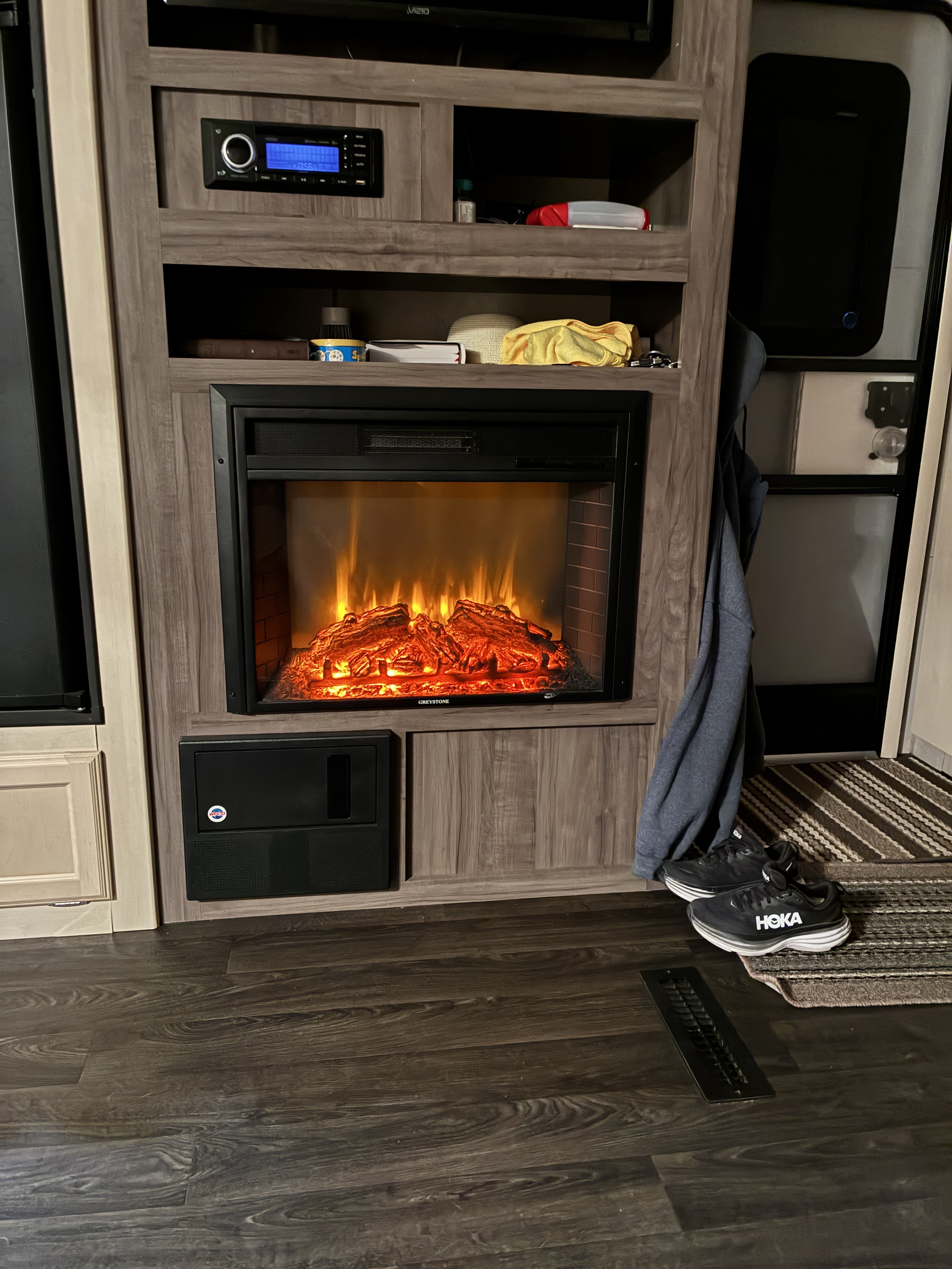 2019 Winnebago MINNIE PLUS 26RBSS in corona CA