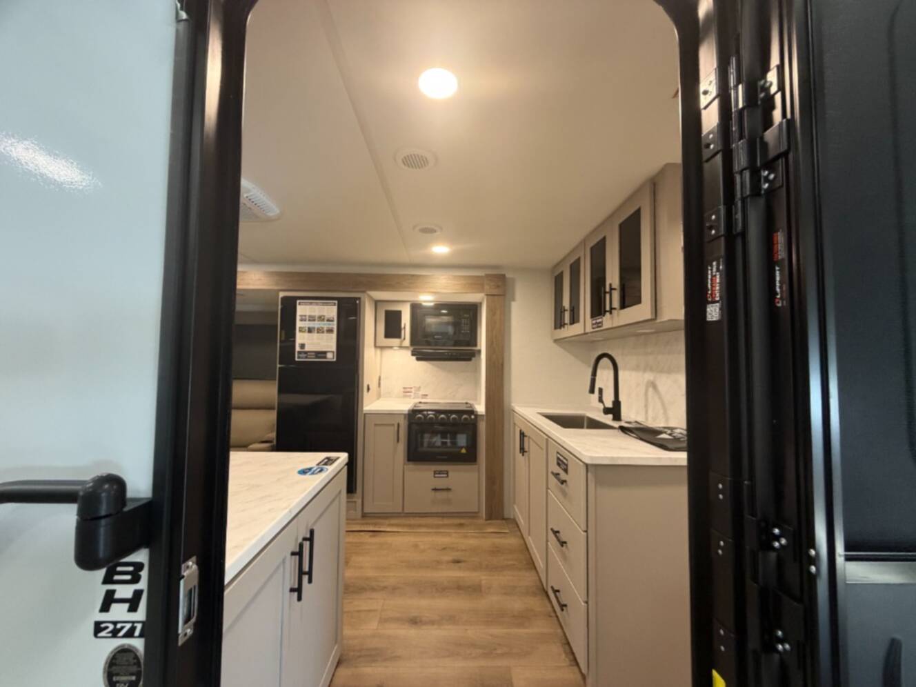 A photo of this 2026 Alliance Rv Delta Ultra Lite BH271
