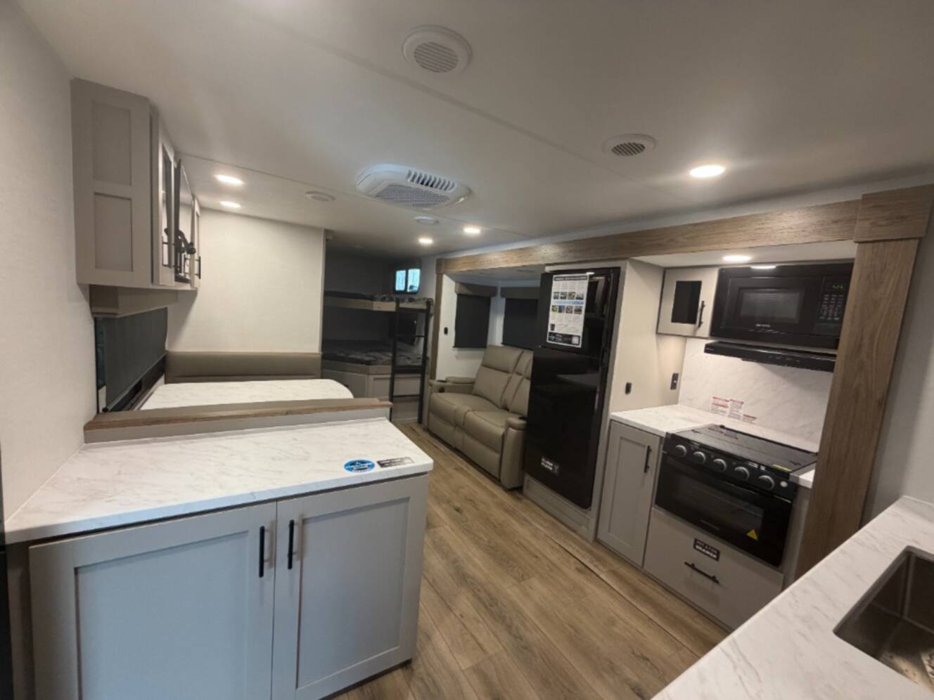 A photo of this 2026 Alliance Rv Delta Ultra Lite BH271