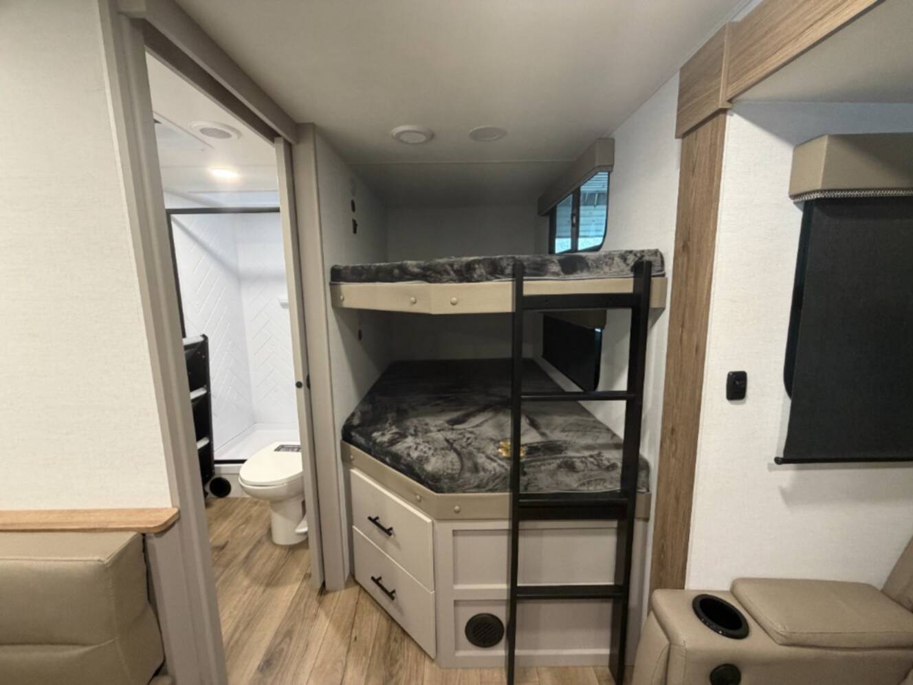 A photo of this 2026 Alliance Rv Delta Ultra Lite BH271