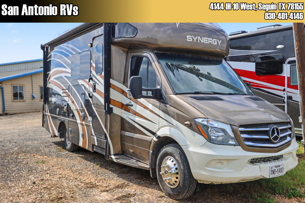 2017 Thor Motor Coach Synergy SD24 in seguin TX