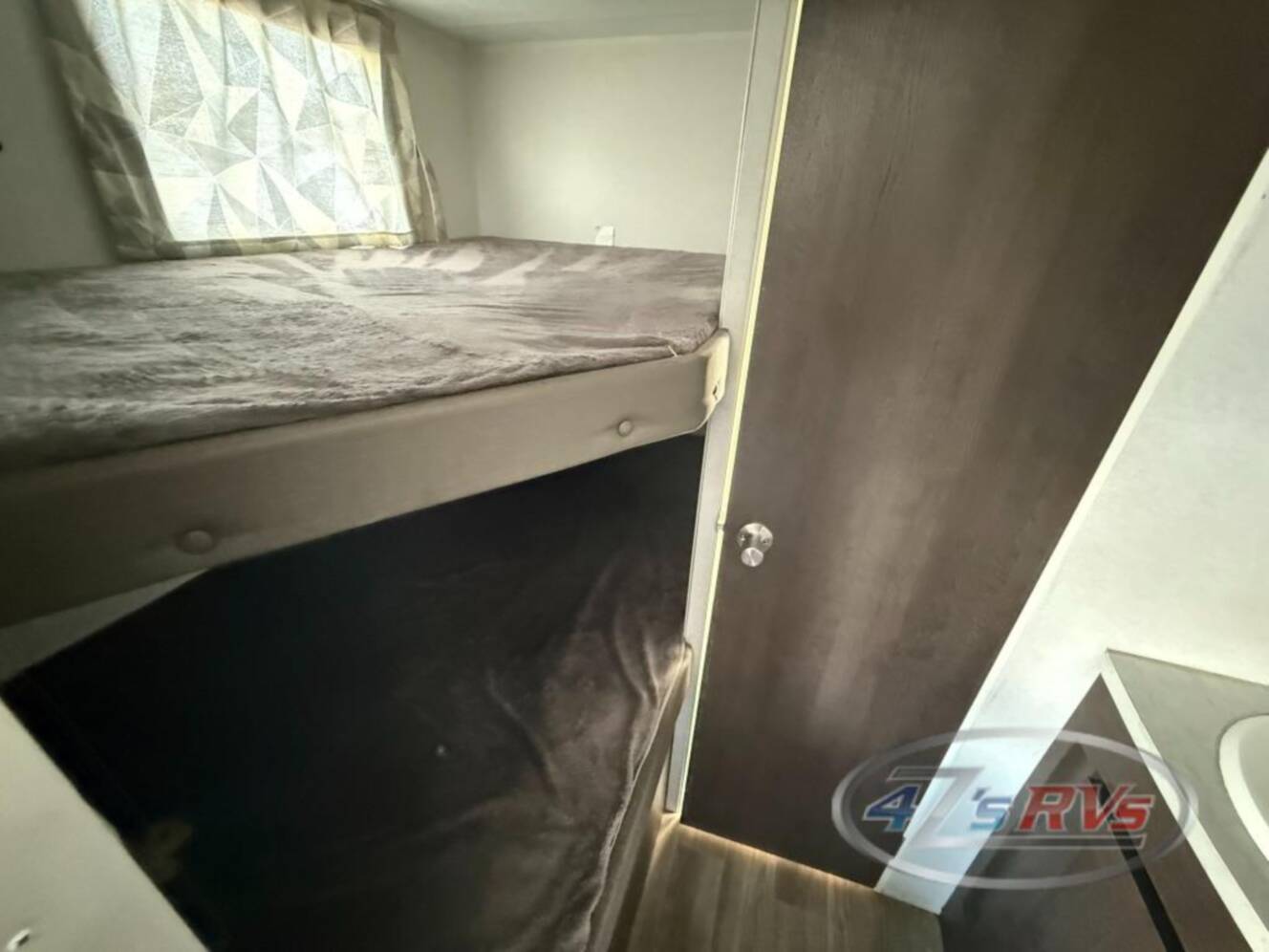 A photo of this 2020 Forest River Rv Salem Cruise Lite 261BHXL